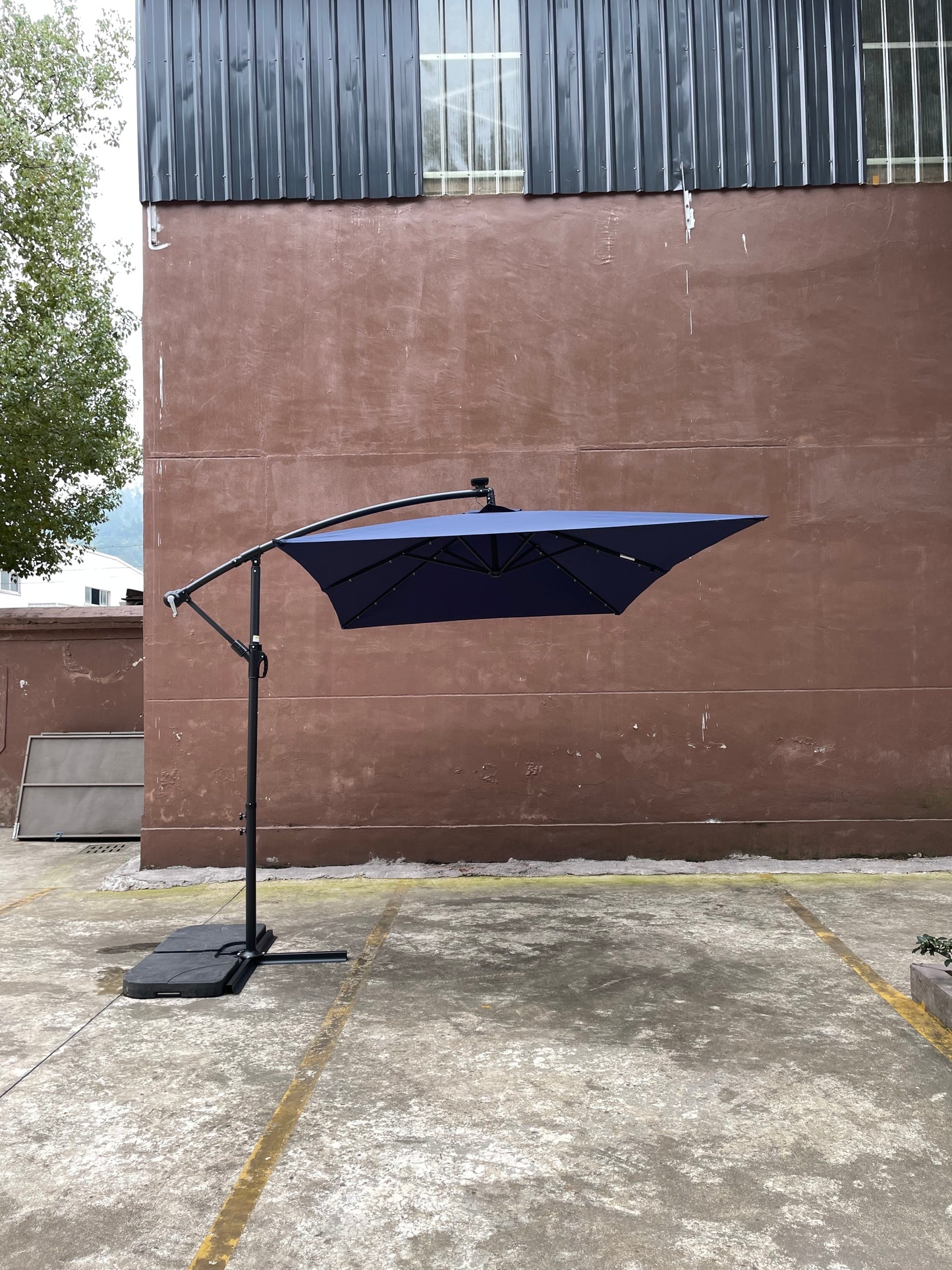 Rectangle 2x3M Outdoor Patio Umbrella Solar Powered LED Lighted Sun Shade Market Waterproof 6 Ribs Umbrella with Crank and Cross Base for Garden Deck Backyard Pool Shade Outside Deck Swimming Pool