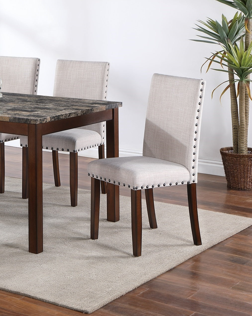 Dining Room Furniture Modern 6pcs Set Dining Table 4x Side Chairs and A Bench Beige Polyfiber Rubberwood Nailheads Faux Marble Top